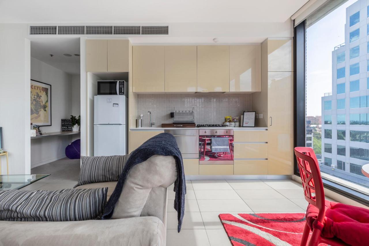 Light, Airy, Spacious Queens Road Apartment Melbourne Bagian luar foto